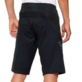 467022S_01.jpg AIRMATIC LE Shorts Black Camo - 36